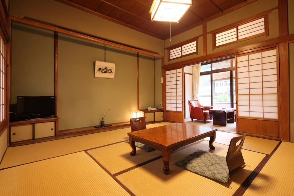 Shimizu Ryokan Yufu Extérieur photo